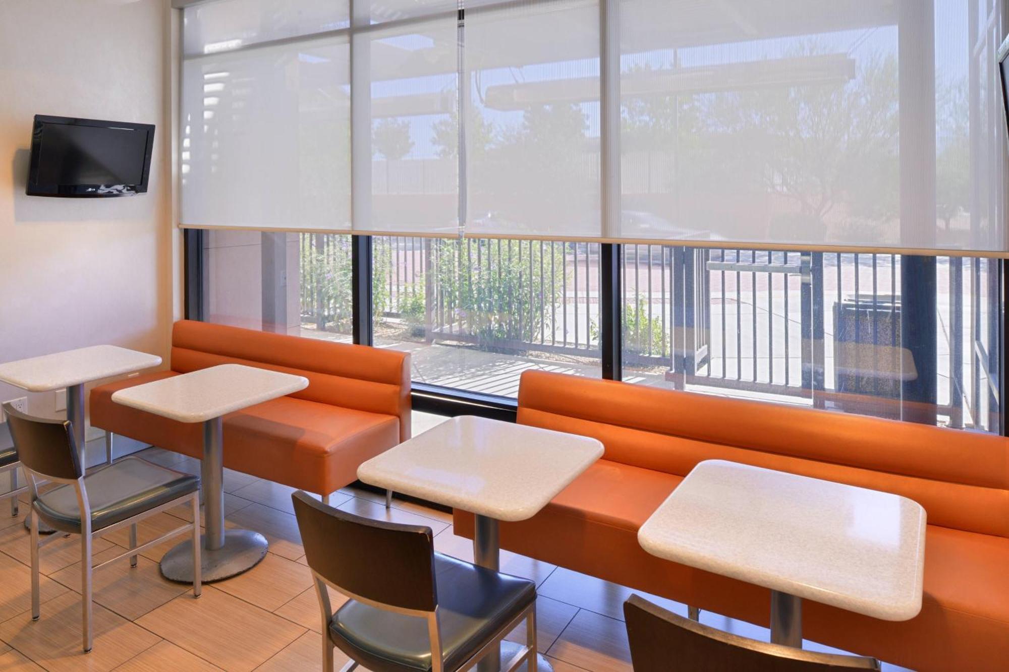 Springhill Suites Kingman Route 66 Zewnętrze zdjęcie